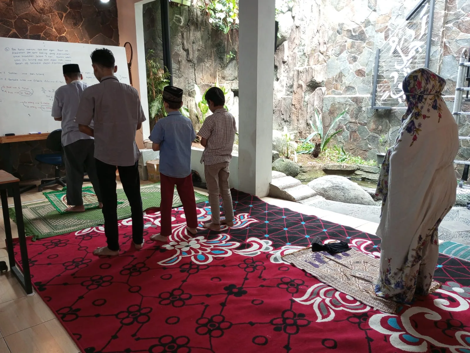 kegiatan sholat dhuha berjamaah